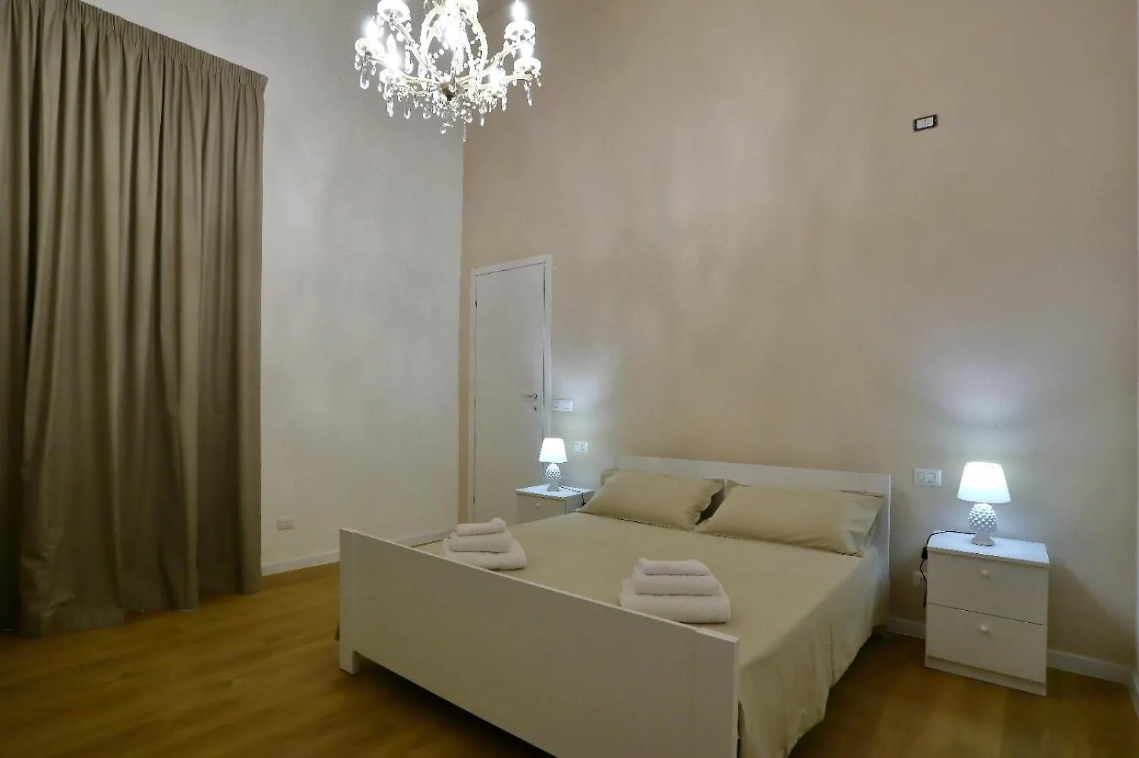 Clemente House Catania Centro Meravigliosa Camera Matrimoniale